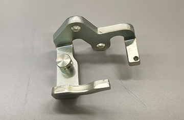 ブラケット｜板鍛造・プレス加工技術.com